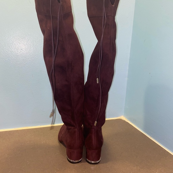 Newly worn, burgundy suede Michael Kors boots, Excellent condition - Picture 4 of 11